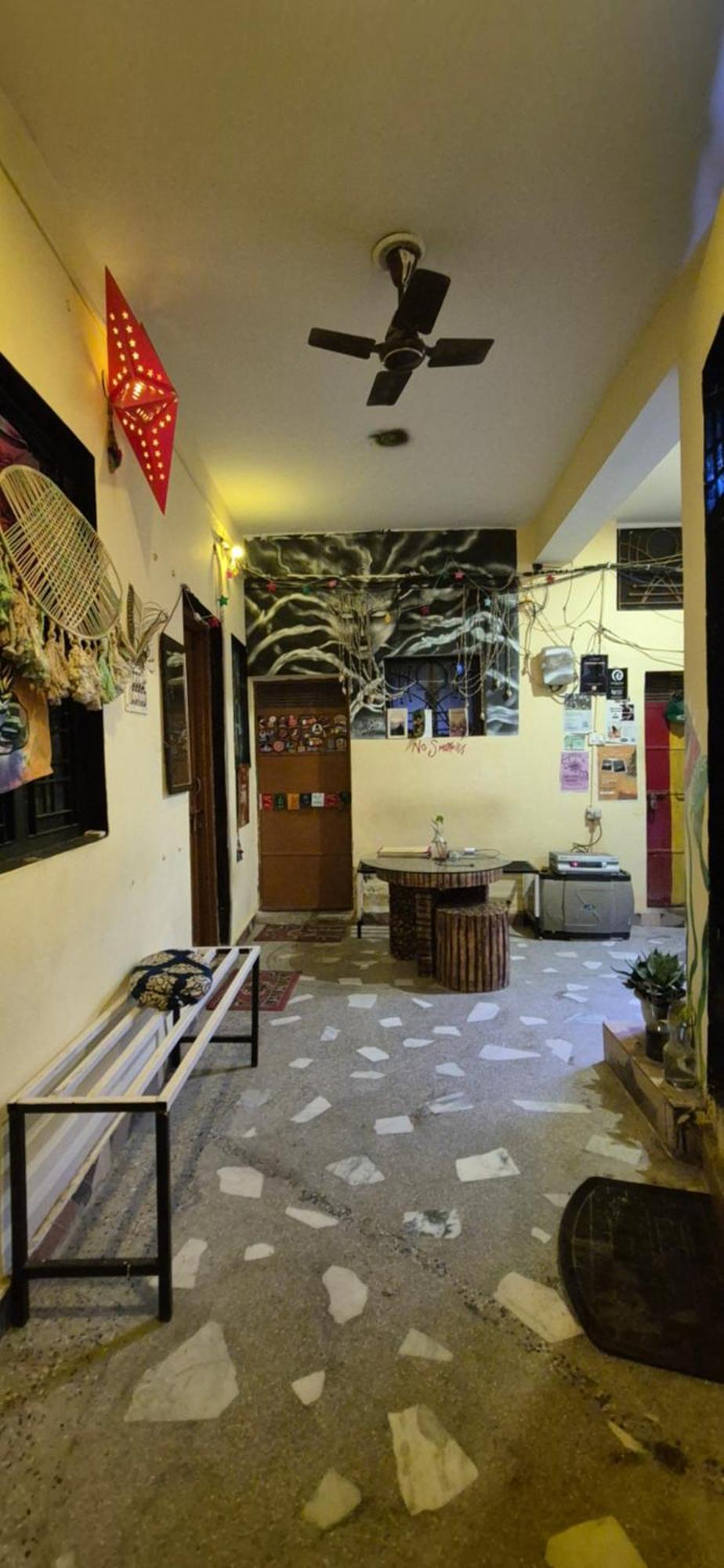 הוסטל Blabla House רישיקש מראה חיצוני תמונה